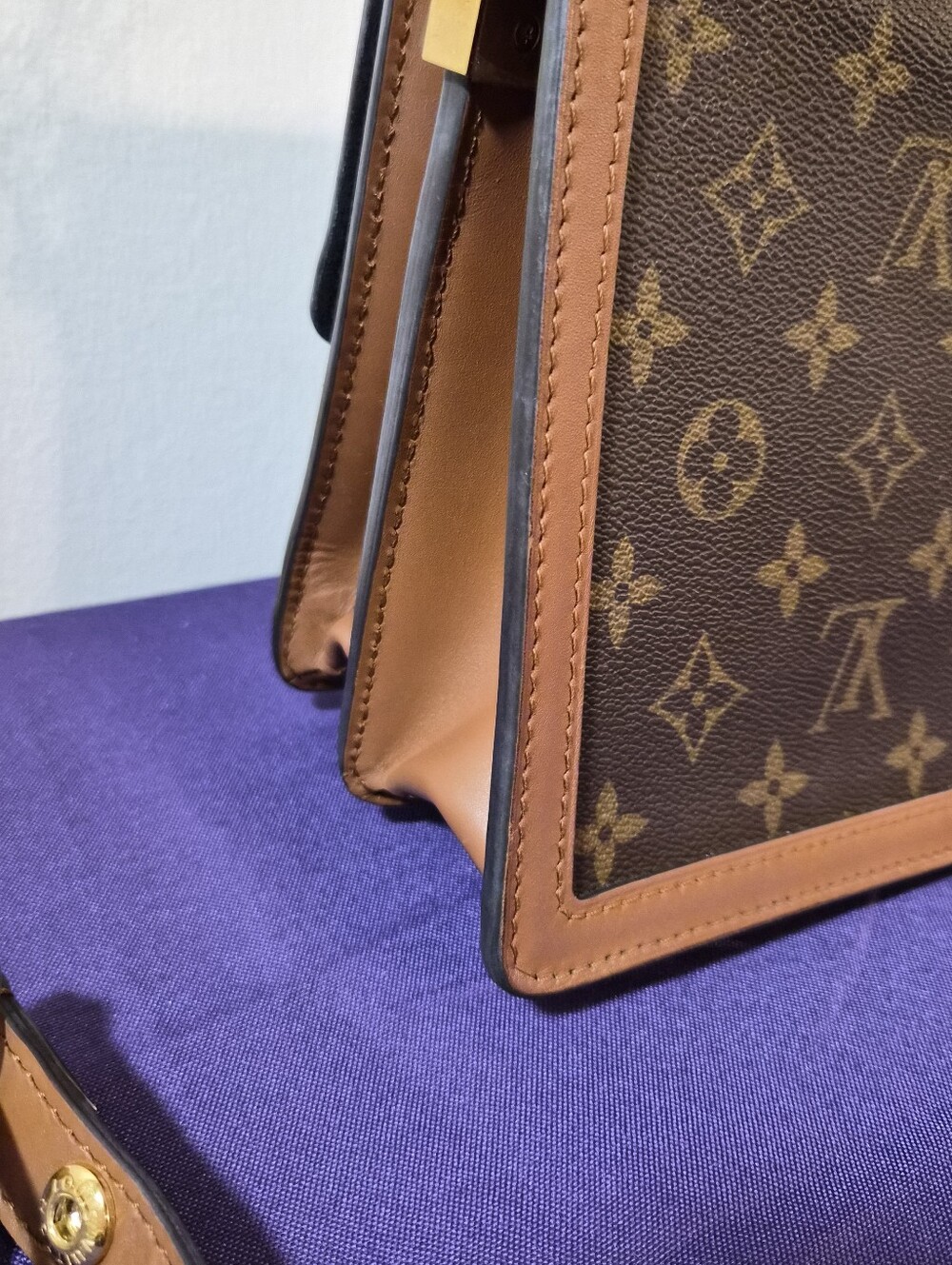 ❌SOLD❌Louis Vuitton Dauphine MM Reverse Monogram - Picture 4 of 15
